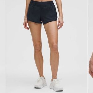 Lululemon Hotty Hot High-Rise Lined Short 2.5"